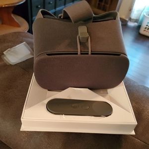 Google Daydream View Goggles